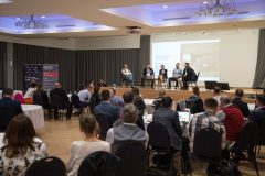 52048438880_9645106f4c_h-1